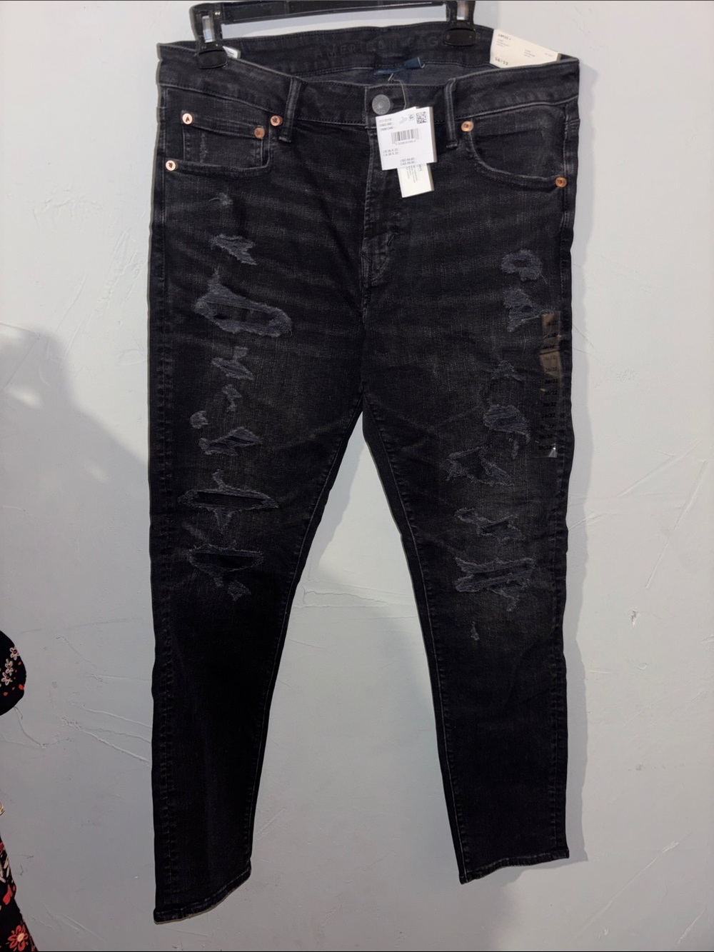 American Eagle Airflex Men's Black Ripped Skinny Jeans - Stretch Denim